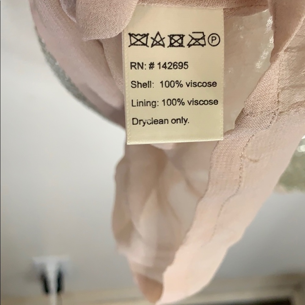 MLV Dress - Picture 4 of 4